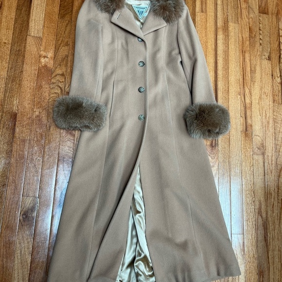 Marvin Richards Tan Coat with Fur Trim NOT FOR SALE - Picture 2 of 7